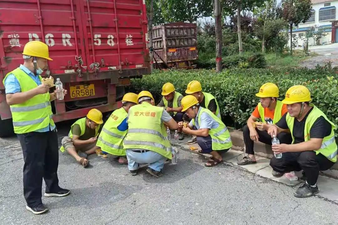 風(fēng)雨同舟｜搶險(xiǎn)救援衛(wèi)河決堤口，踐行宏大使命擔(dān)當(dāng)！